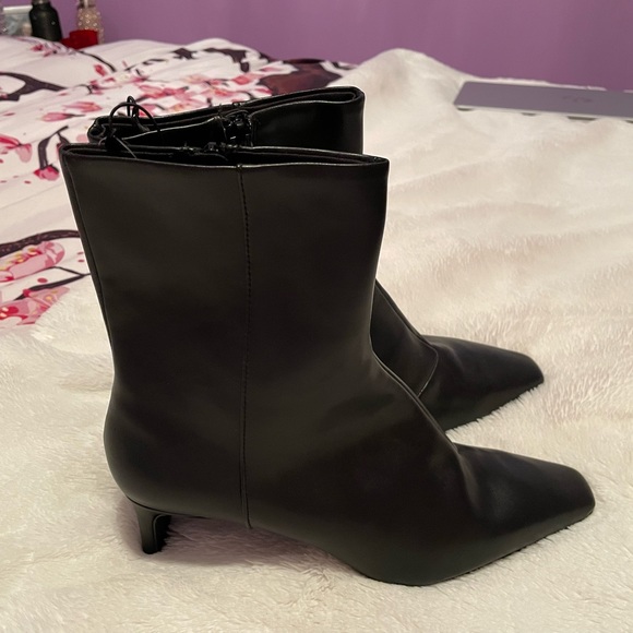 BNWT , Ladies H&M Boots - Picture 3 of 5